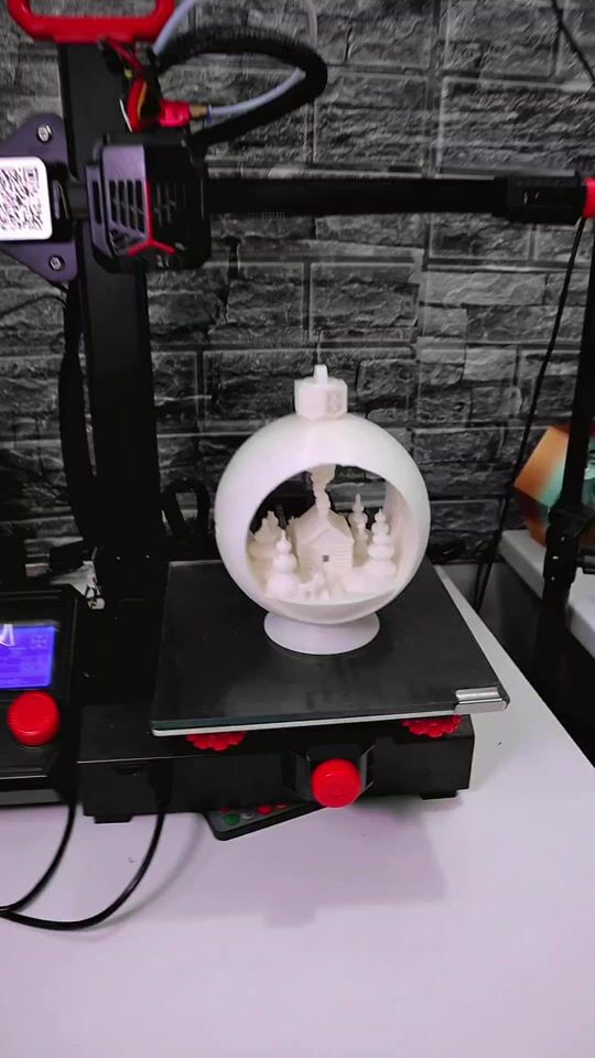 "Do you want Christmas ornaments? Make them yourself with a 3D printer ?"