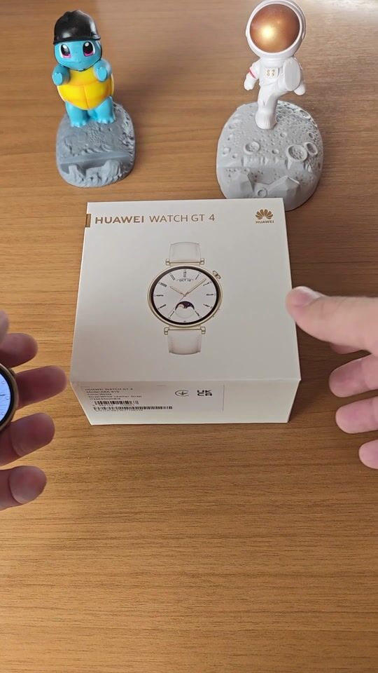 Ceas Huawei Watch GT 4 | Te gândești să-l cumperi? Uită-te la acest videoclip!