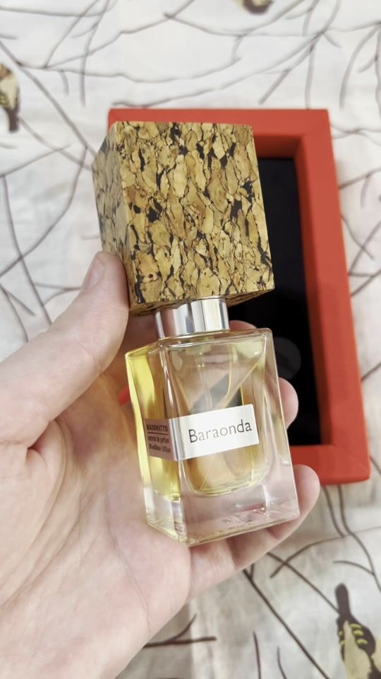 Acesta este un parfum tare ?