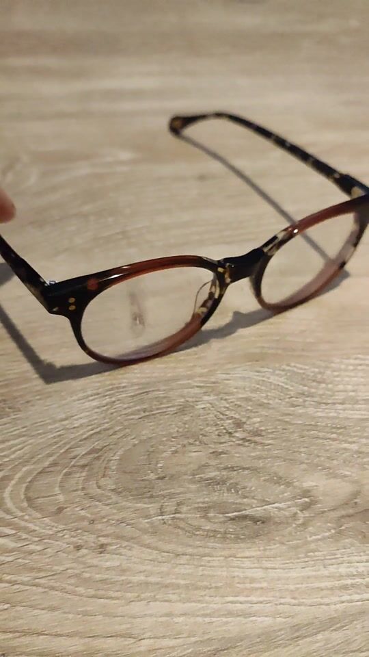 Modern myopia glasses frame! ?