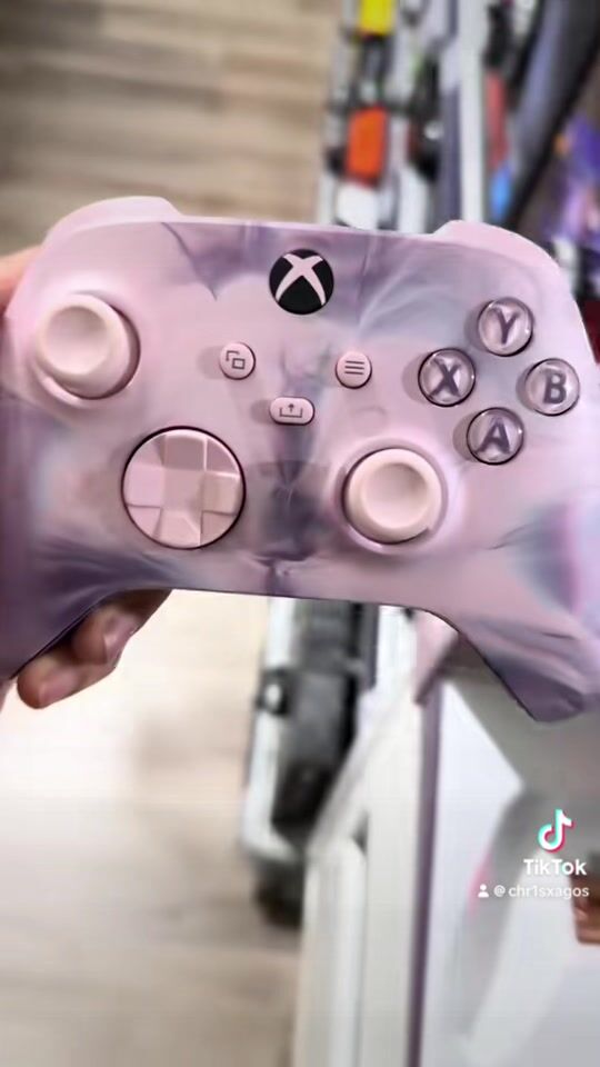 Τα ομορφότερα Xbox controllers για να ξεχωρίζεις 😉
