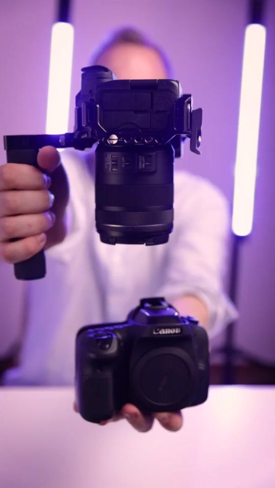 Canon DSLR Φωτογραφική Μηχανή EOS 80D Crop Frame Black Skroutz