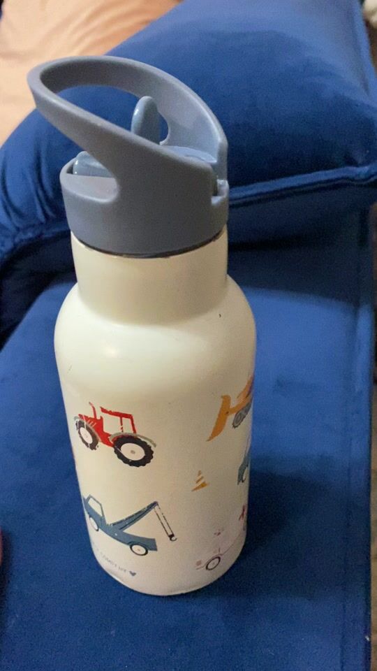 Beautiful stainless steel water bottle for our little friends! ?