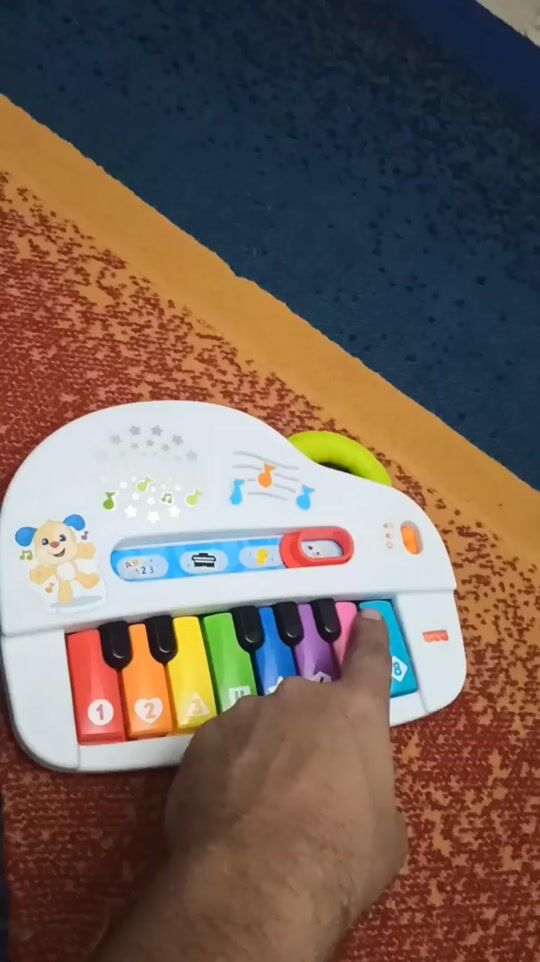 Learning music, animals, and numbers. Simply adorable