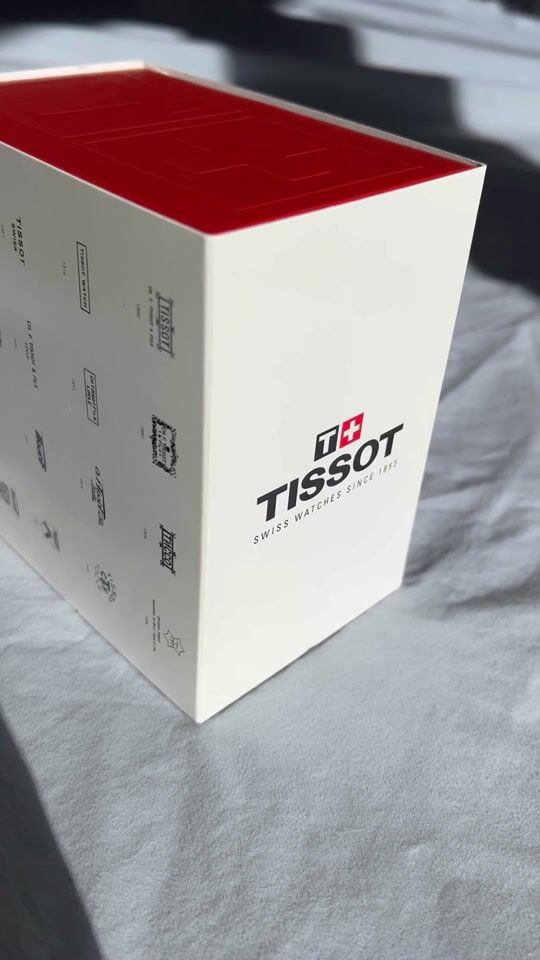 Unboxing Tissot PRX stainless steel with light blue kadran