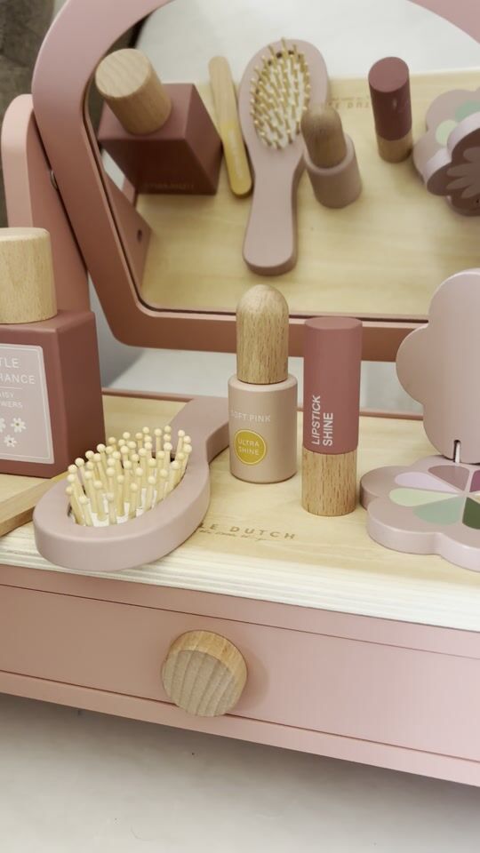 The most perfect children's dressing table with mirror ?