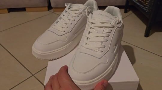 Ideen: Weiße Sneaker, um deinem Outfit Stil zu verleihen!