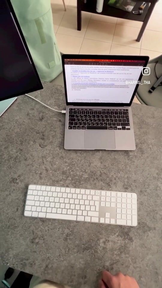 Tastatură Apple Magic cu Touch ID