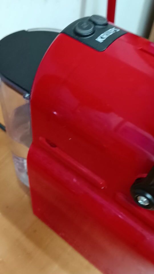 Mașină de cafea cu capsule Nespresso Krups Inissia, presiune de 19 bari, culoare roșie