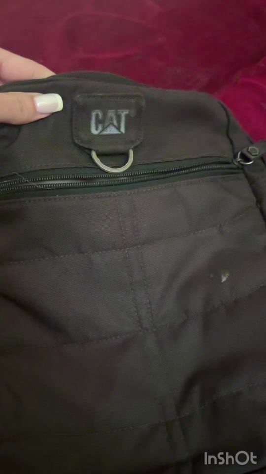 Τσάντα ανδρική cat  χωράει τα πάντα μέσα 