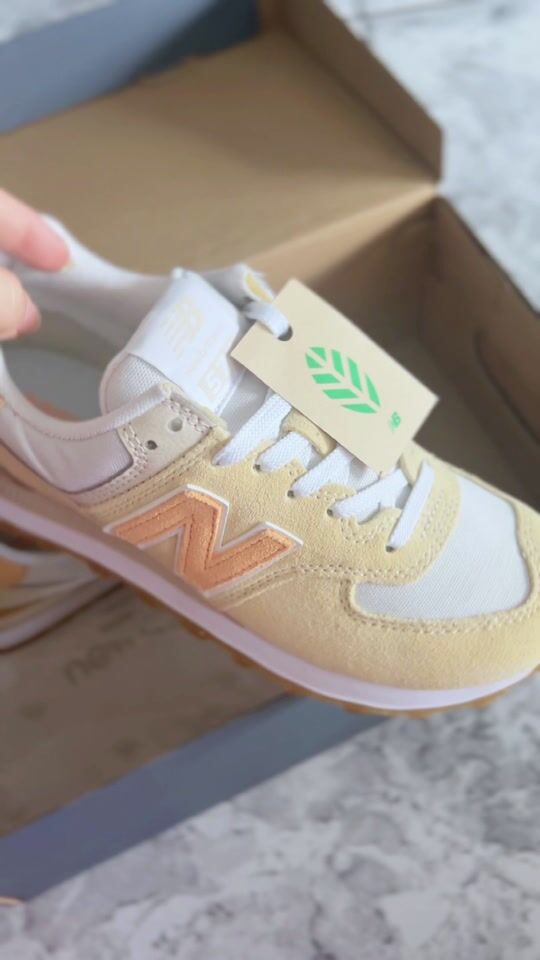 Favorite Spring/Summer sneakers 👟 New Balance 574 ✨