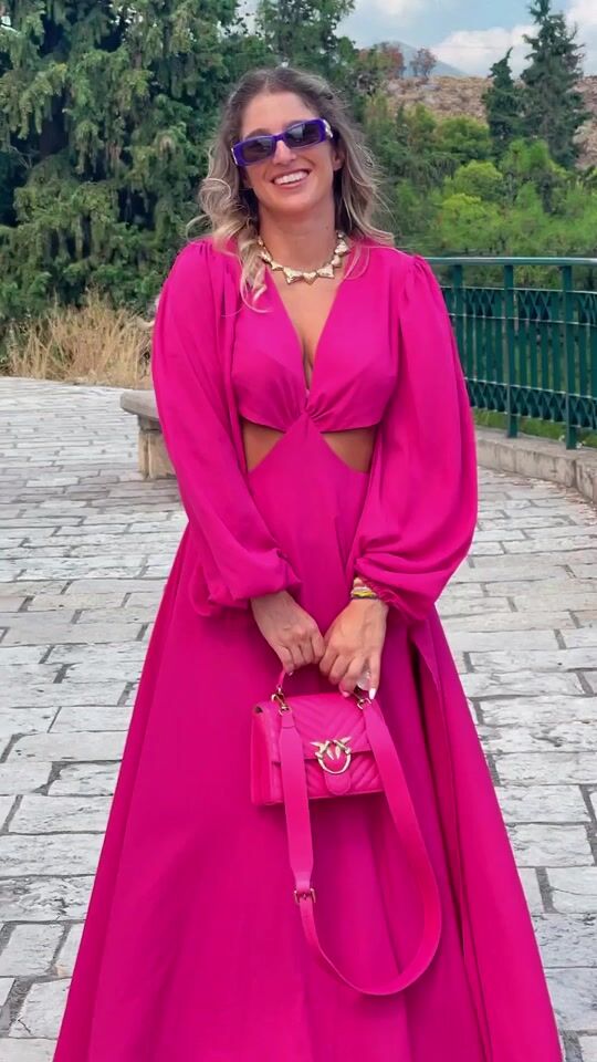 3 Outfits mit der rosa Tasche ? Welches bevorzugst du?