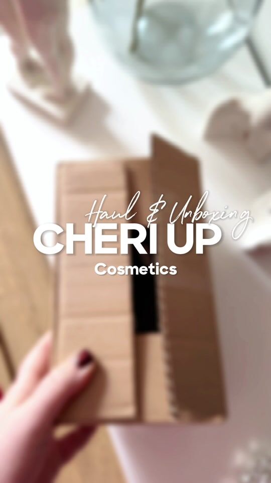 Deschiderea cutiei: Cumpărături de la CHERI UP Cosmetics!