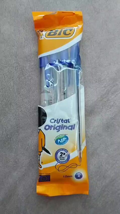 Recenzie pentru stiloul Bic cu mina de 1.0mm si cerneala albastra, set de 4 bucati, Cristal Original