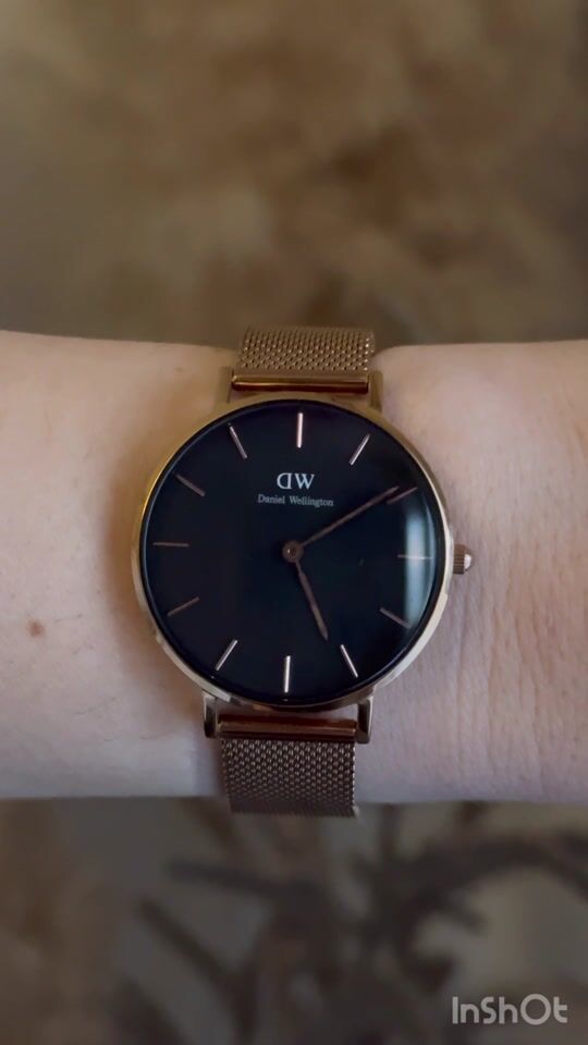 Ideal for everyday and formal appearances -> Daniel Wellington