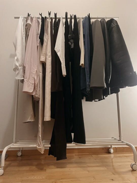 Clothing Rack: The perfect storage solution 👚👟