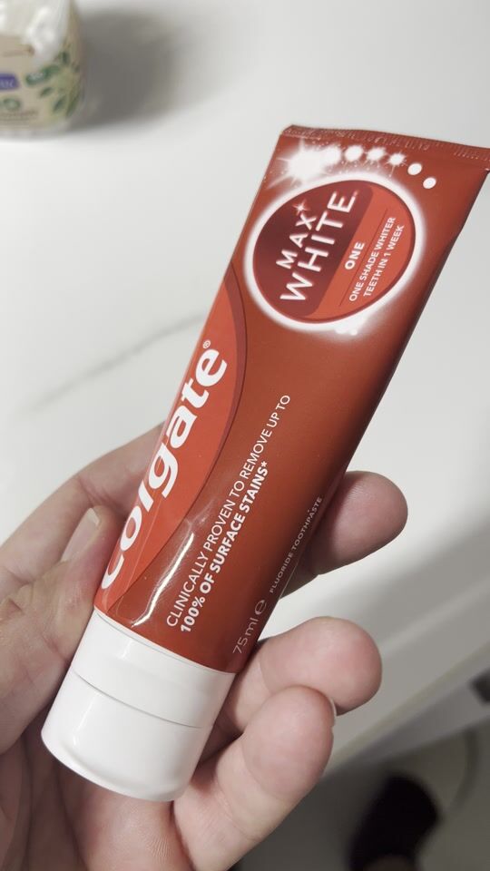 Überprüfung für Colgate Max White Optic Zahnpasta zum Aufhellen 75ml