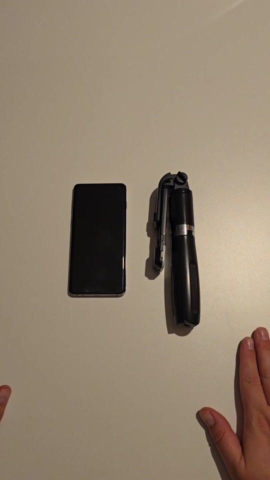 Überprüfung für L02S Selfie Stick Mobilstativ mit Bluetooth Schwarz