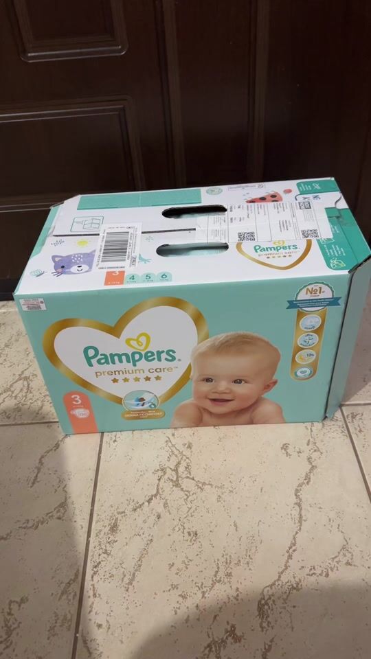 Baby diapers recommended for 6-10kg.