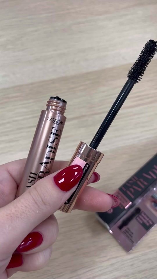 Η αγαπημενη μου drugstore mascara