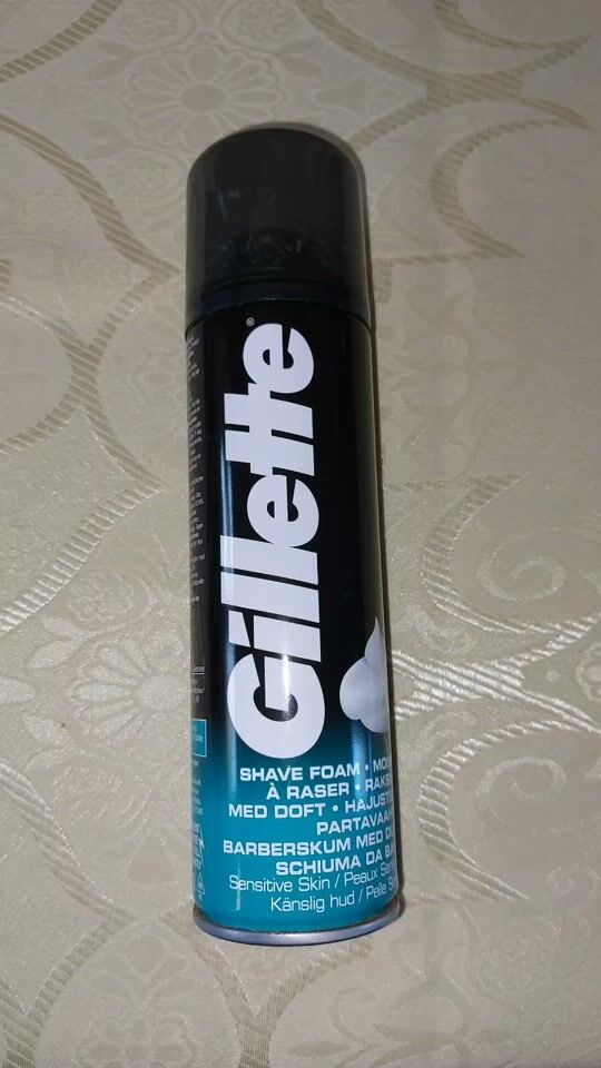 Gillette αφρός ξυρίσματος!