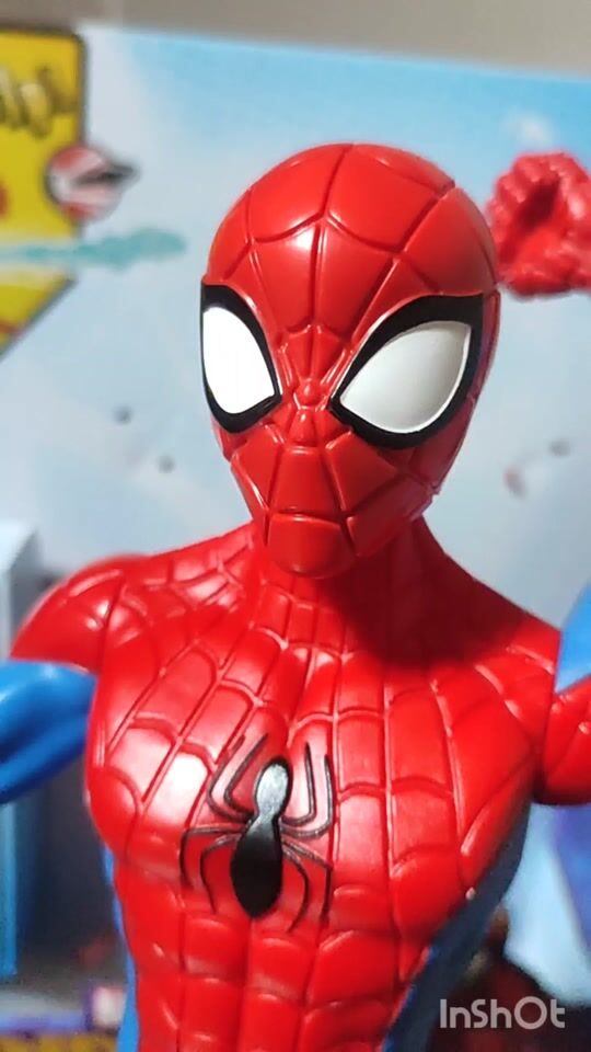 Spiderman με ιστό αράχνης