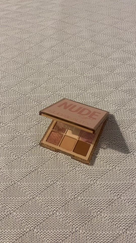 My go-to Light Nude palette for eye looks from morning till night