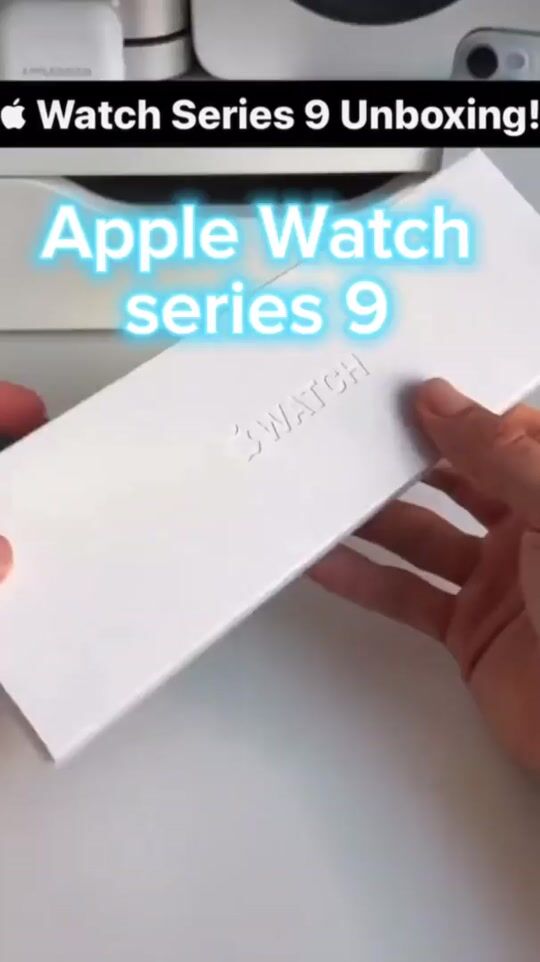 The new Apple Watch series 9 is here!