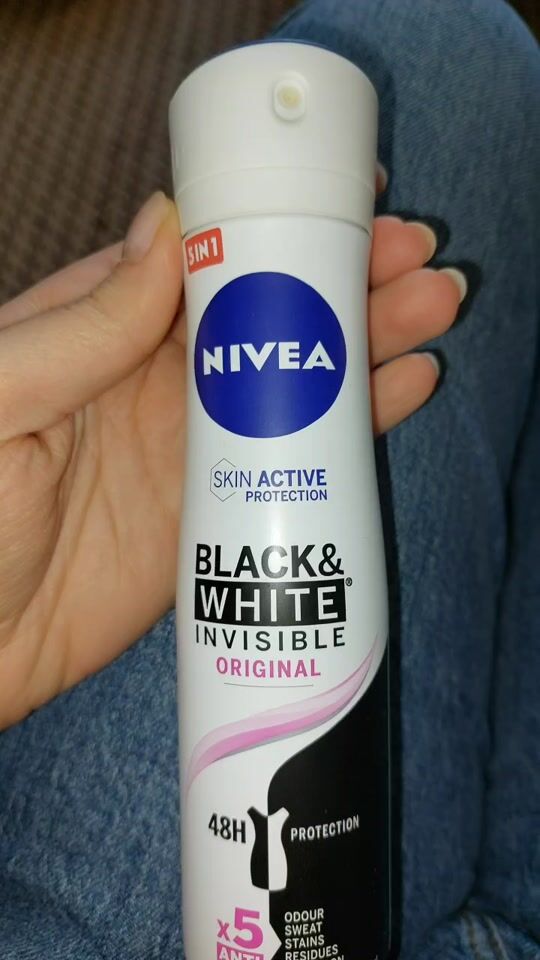 Nivea Deodorant Spray, das keine Flecken auf der Kleidung hinterlässt