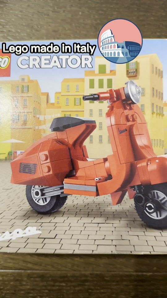 Lego Vespa! A must-have for Vespa lovers!