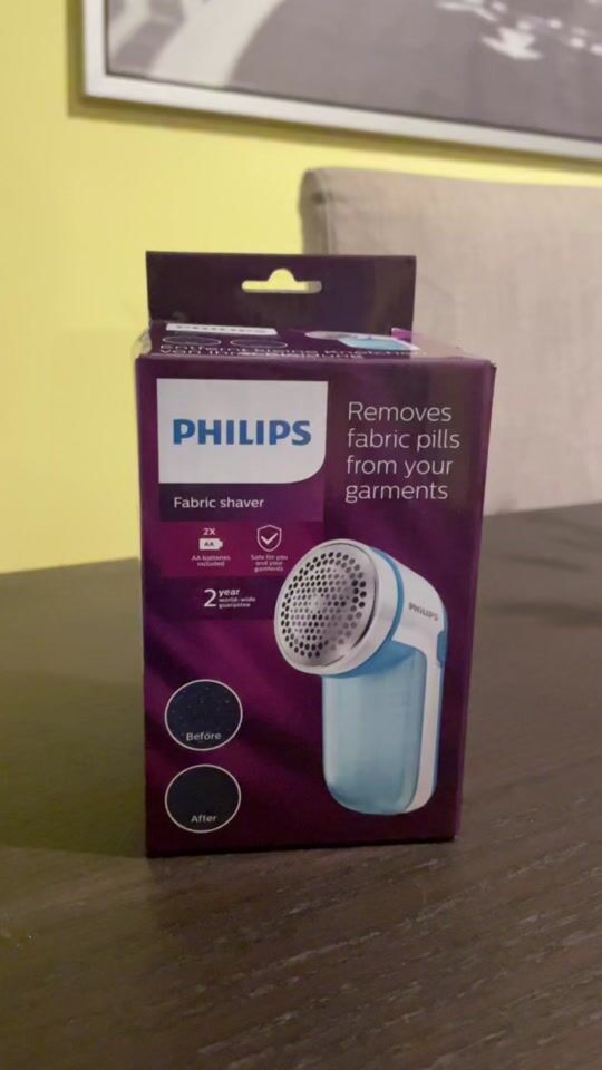 Philips shaver in blue color!