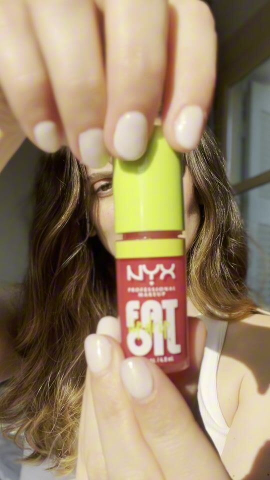 Nyx fat lip oil 02 missed Call