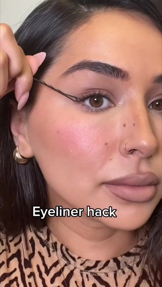 Cum să aplici eyeliner 😉