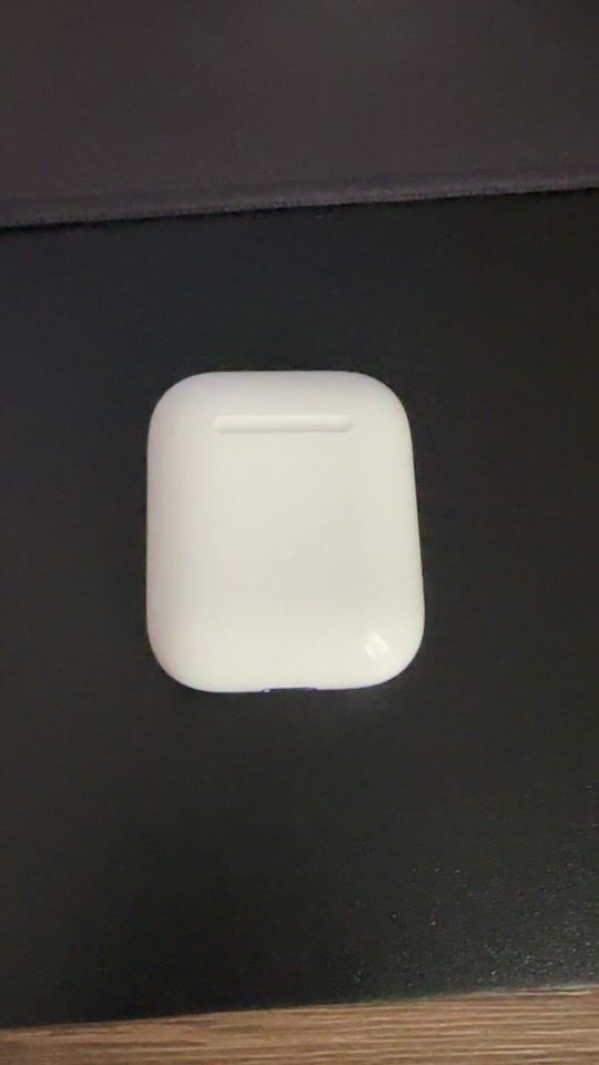 AirPods 2nd Gen Lightning 