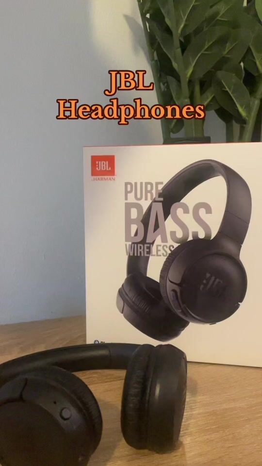 Wireless headphones from JBL with great sound! ?