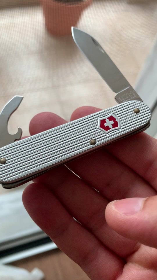 Victorinox bantam - Romanian