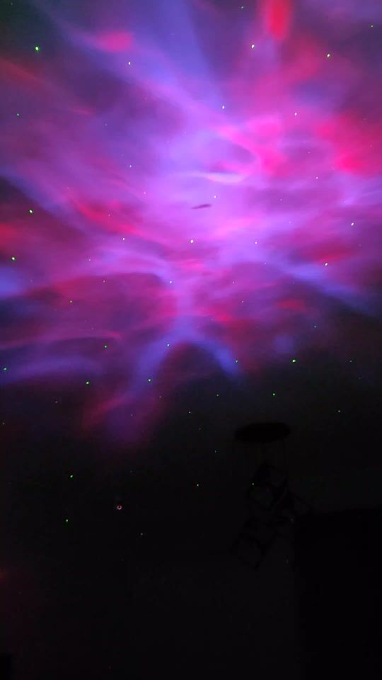 Astronauts projector Nebula v2 