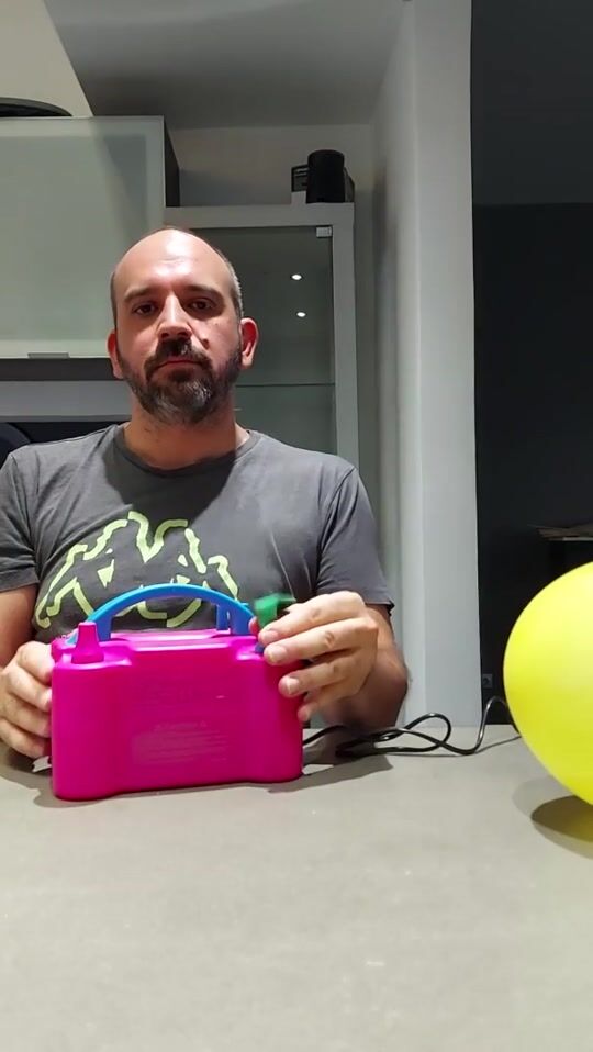 Φορητή ηλεκτρική τρόμπα για μπαλόνια!