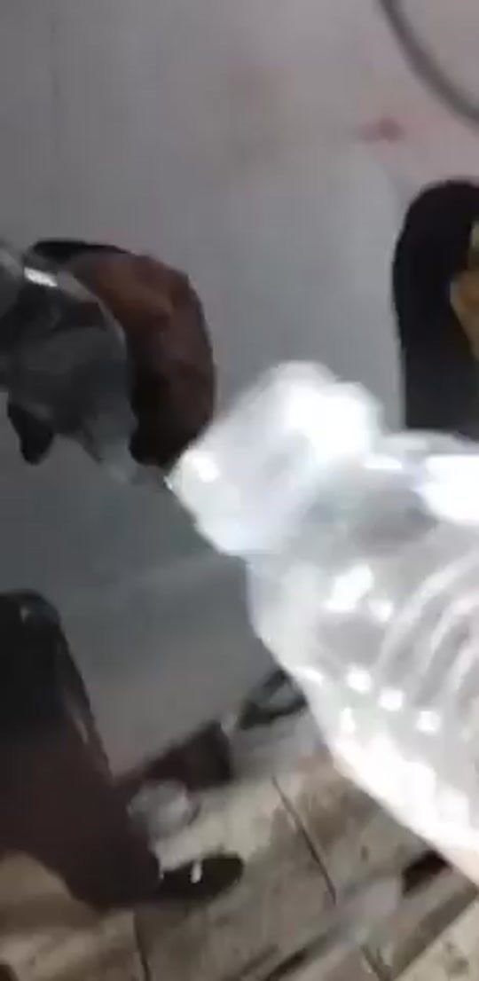 Прегледайте кратко видео