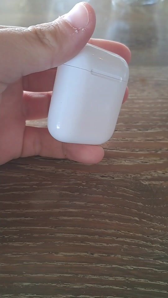 Airpods 2nd generation !! 