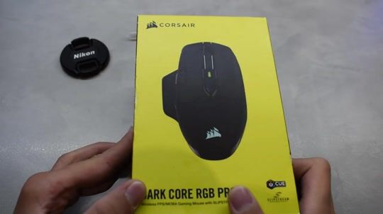 Corsair Dark Core RGB Pro deschiderea pachetului