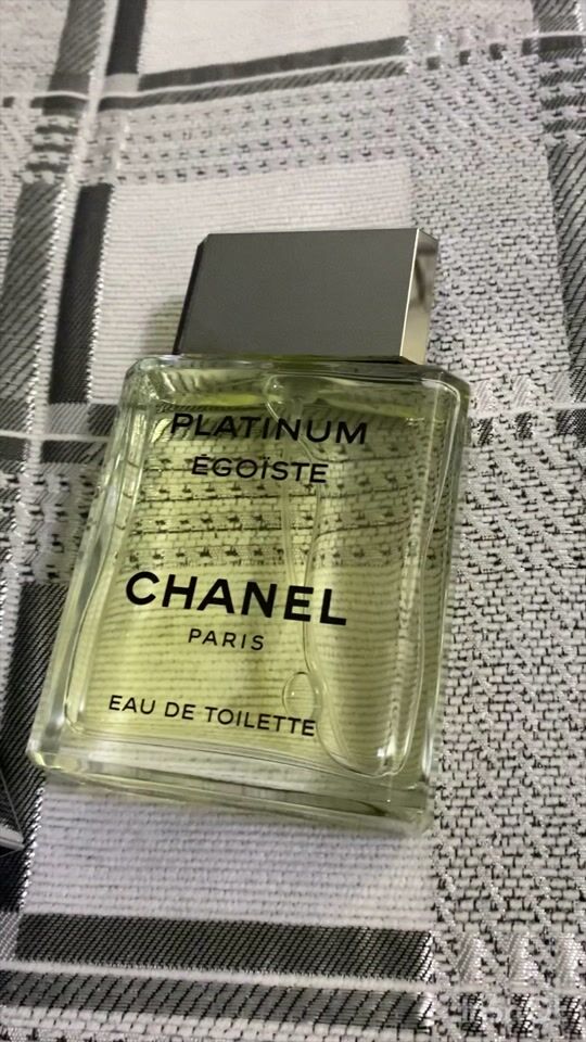 Un parfum care se potrivește pielii tale, pur și simplu nu îl schimbi!! ?