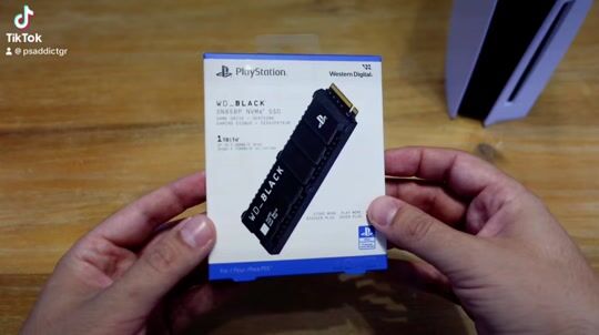 Installation einer m2 SSD in der PS5