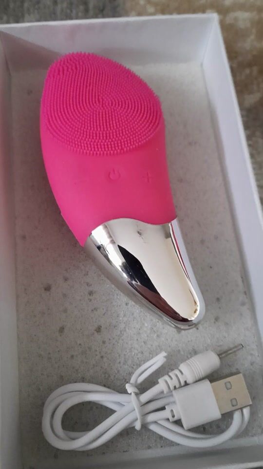 Review for Silicone Pink Facial Cleansing Brush BR-020