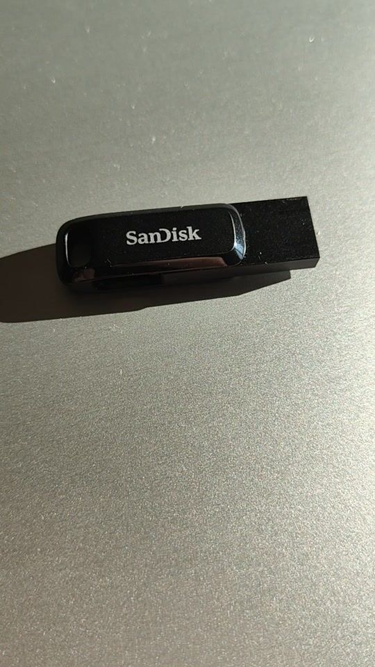 Αξιολόγηση για Sandisk Ultra Dual Drive Go 32GB USB 3.1 Stick με σύνδεση USB-A & USB-C Μαύρο