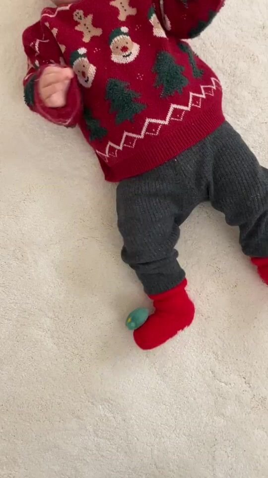 Christmas baby outfit idea 🎄
