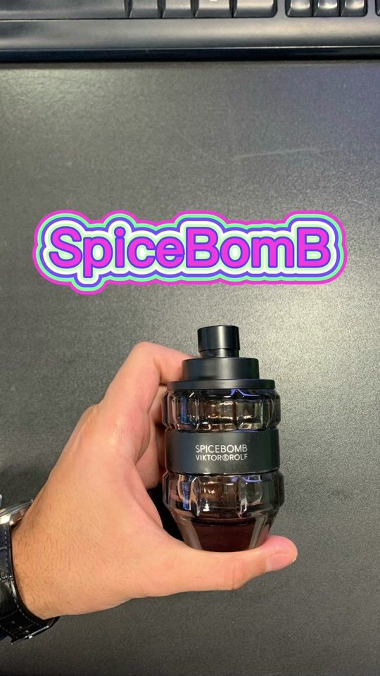 ❄️❄️ Un parfum unic SpiceBomb ❄️❄️