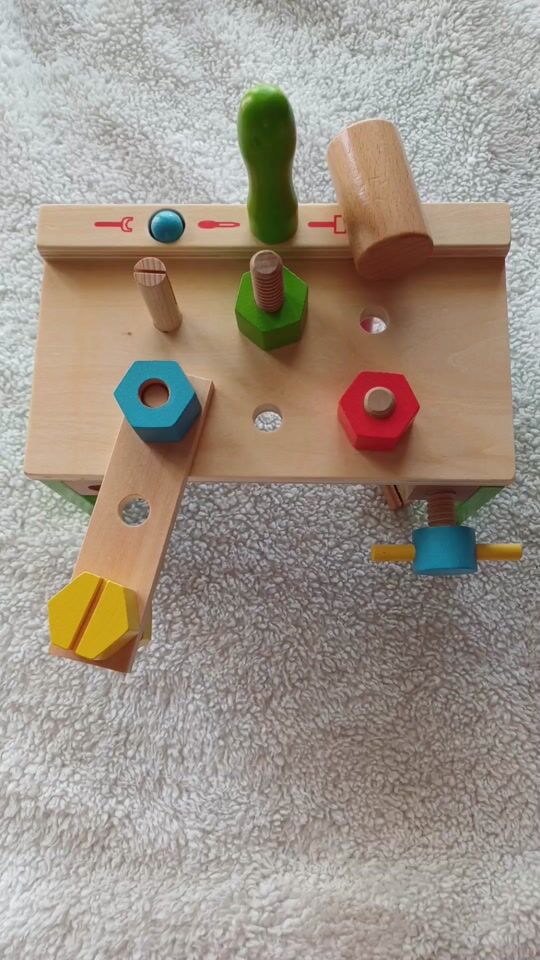 Holzspielzeug für Kinder ⚒️?