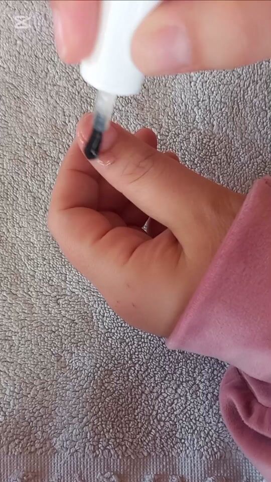 How to apply press-on nails