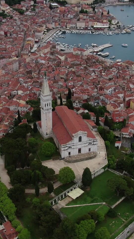 Drone footage with the DJI Mavic 2 Zoom from enchanting Croatia!
